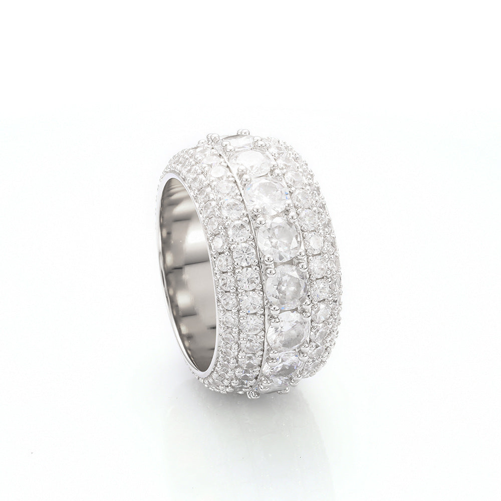 Moissanite Single Row Ring